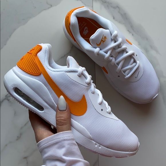 nike air max oketo 39